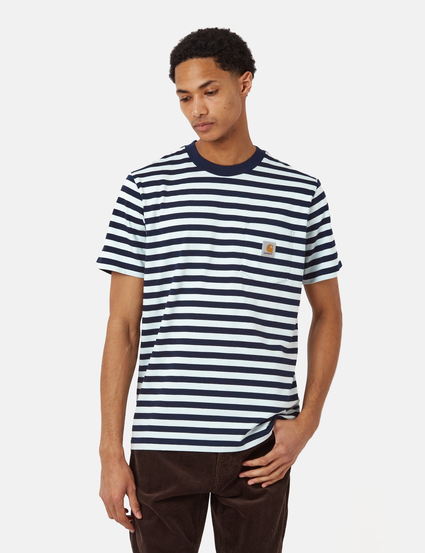Scotty Gestreifte T-Shirt mit Brusttasche (regulär) – Ammonite Braun/Weiß