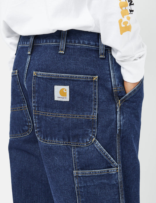 Einzelne Knie-Jeans (Relaxed Fit) – Blau