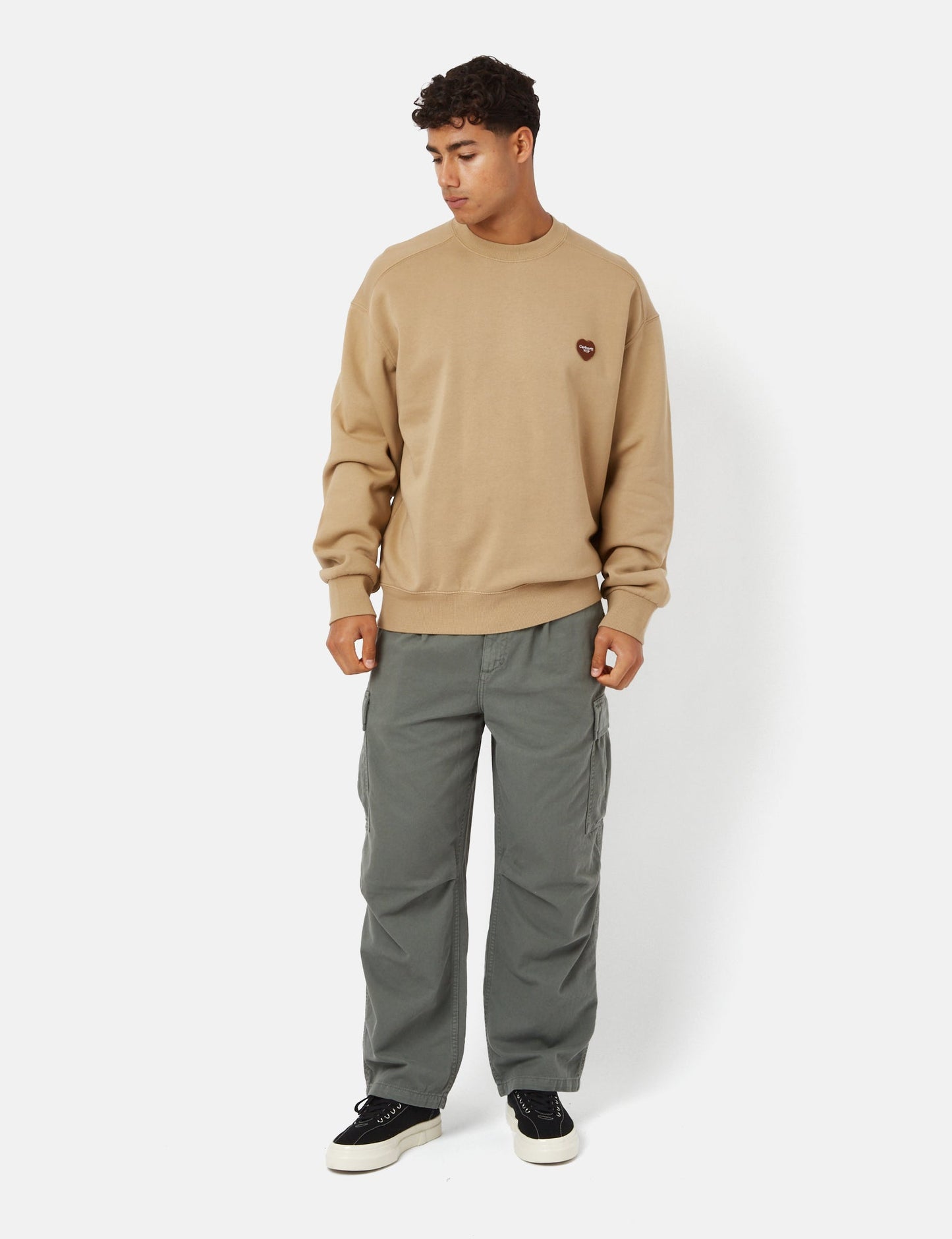Sweatshirt mit Herz-Applikation – Dusty Hamilton Brown