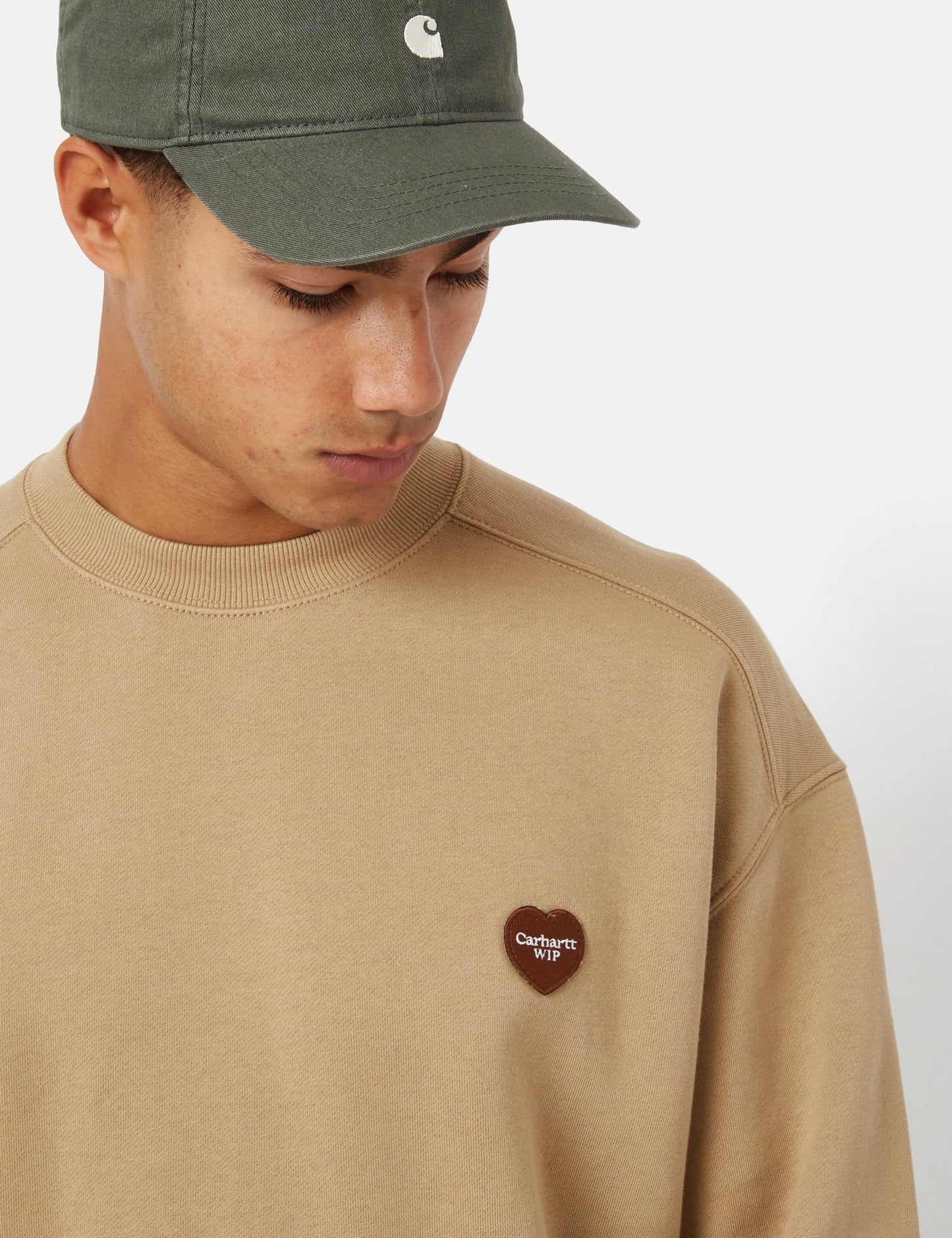 Sweatshirt mit Herz-Applikation – Dusty Hamilton Brown