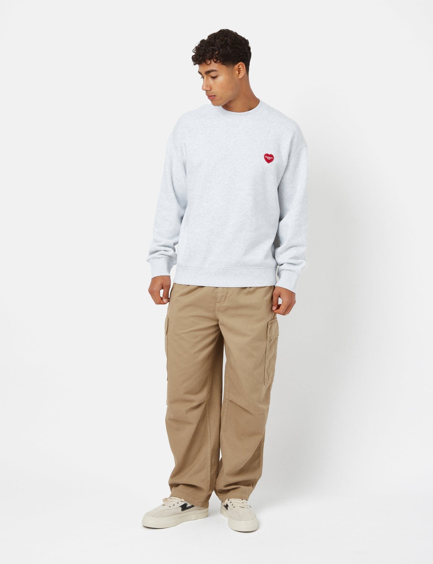 Sweatshirt mit Herz-Applikation – Aschgrau meliert