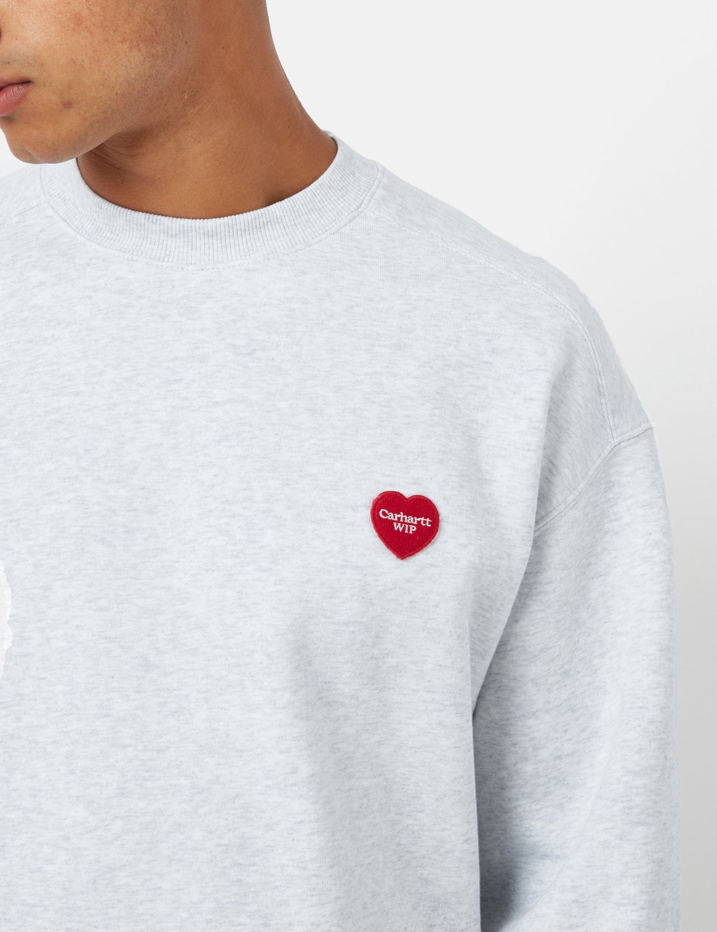Sweatshirt mit Herz-Applikation – Aschgrau meliert